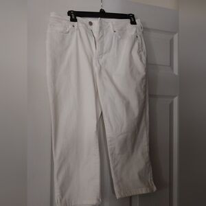 Women's denim Capri pants